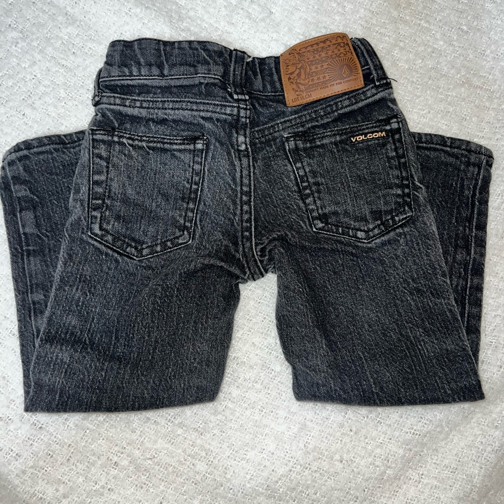 2t volcom boys jeans!!!!